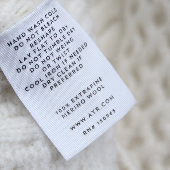 AYR Cream 100% Merino Wool “Le Square” Cable Knit Turtleneck Sweater Size Large - Picture 4 of 7